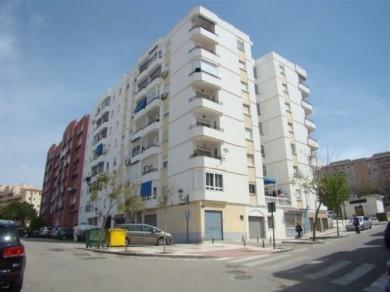 Apartamento con 3 dormitorios se vende en Estepona, Costa del Sol