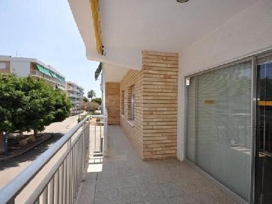 Apartamento con 3 dormitorios se vende en Punta Prima, Costa Blanca