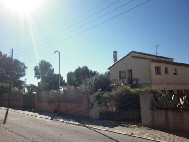 Chalet en Castellet i la Gornal