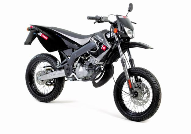 se vende ose cambia senda extreme y explorer 110cc