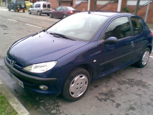 Vendo peugeot 206 del año 2000 es un diesel 1. 9xrd