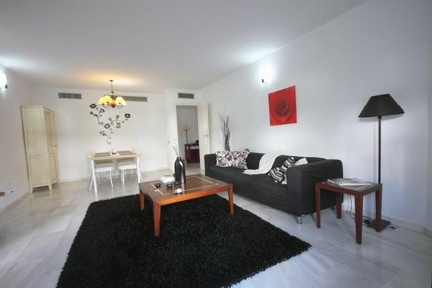 Apartamento a la venta en Nueva Andalucía Costa del Sol