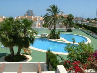 Bungalow : 6/6 personas - piscina - vistas a mar - calpe  alicante (provincia de)  comunidad valenciana  espana