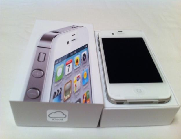 Apple iPhone 32GB 4S