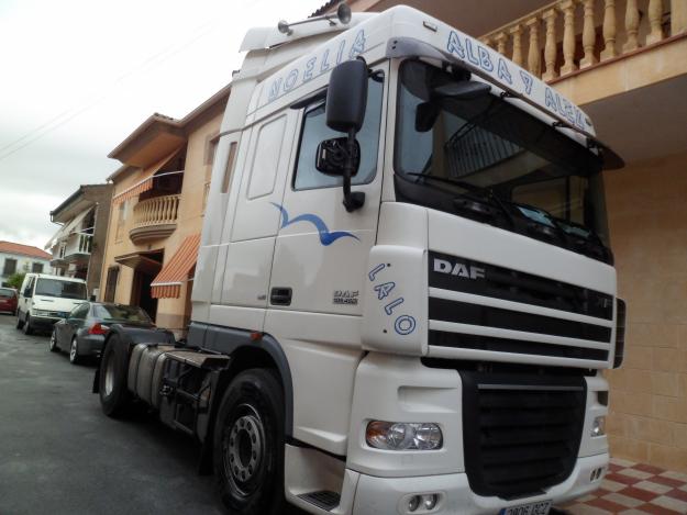 Se vende conjunto de camion daf+frigo cor+targeta de transportes