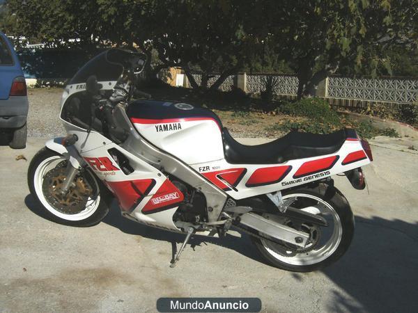 Yamaha FZR1000