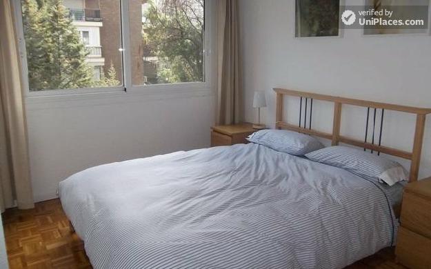 Amazing 2-bedroom apartment in trendy Chamartín