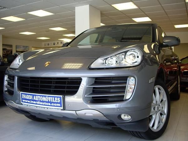 Porsche Cayenne S Tiptronic GPS, CUERO, SUSPENSION NEUMATICA, TECHO, FULL EQUIP!! Modelo Nuevo!