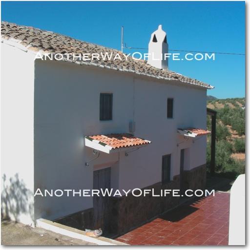 4b  , 1ba   in Alcaudete,  Jaén   - 99000  EUR