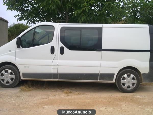 Renault trafic passenger