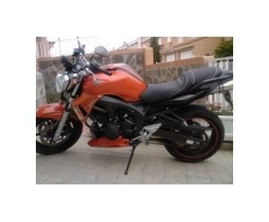 YAMAHA FZ6