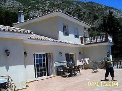 Chalet con 5 dormitorios se vende en Mijas Pueblo, Costa del Sol