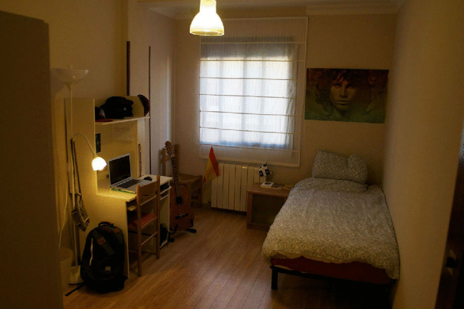 Habitacion grande para estudiante en Madrid, Plaza Elíptica