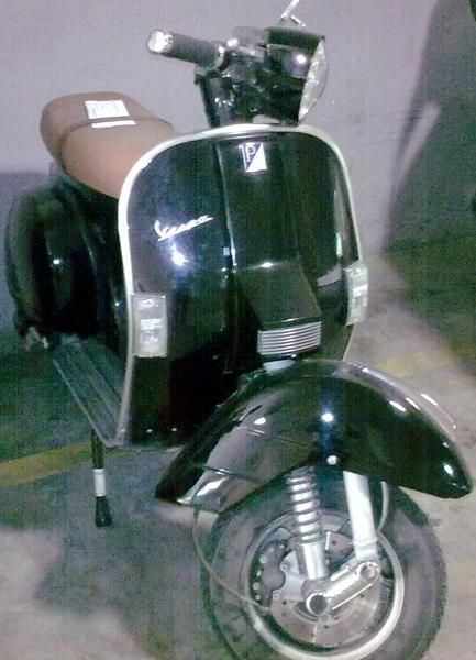 VENDO VESPA PX150 AÑO2002.