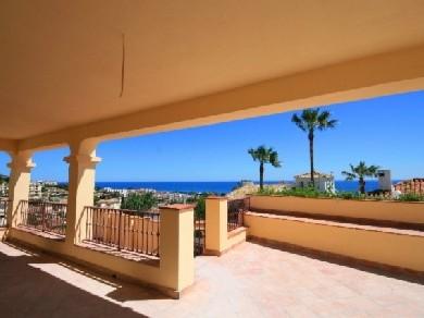 Chalet con 5 dormitorios se vende en Mijas Costa, Costa del Sol