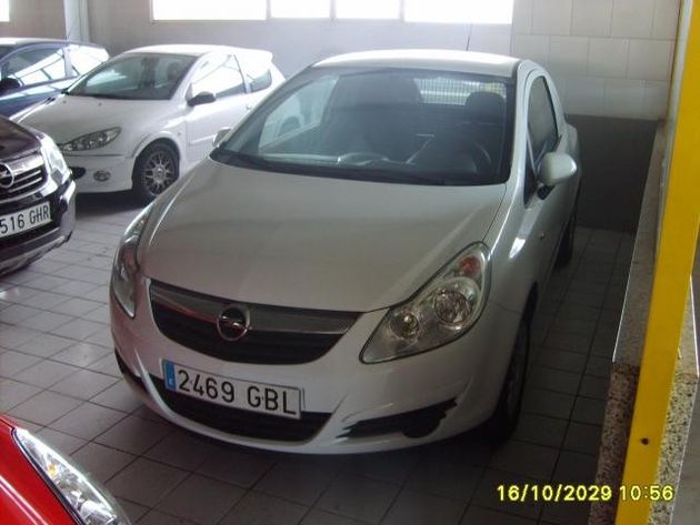 OPEL ASTRA GTC 1.9CDTI SPORT