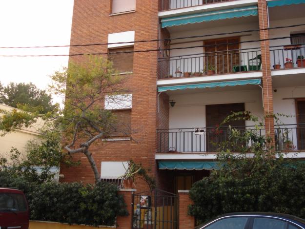 VENDO PISO EN CUBELLES ( BARCELONA)