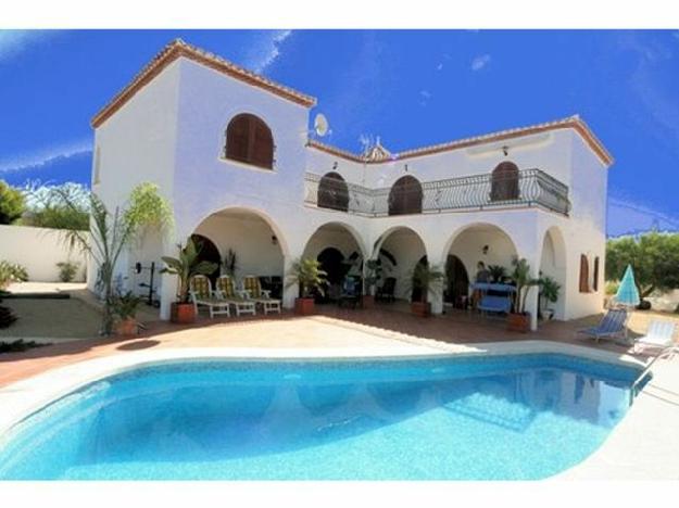 Chalet en venta en Busot, Alicante (Costa Blanca)