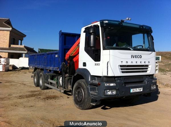 Camión IVECO TRAKKER 330 - Madrid