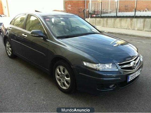 Honda Accord 2.2i-CTDi Executive 12 Meses