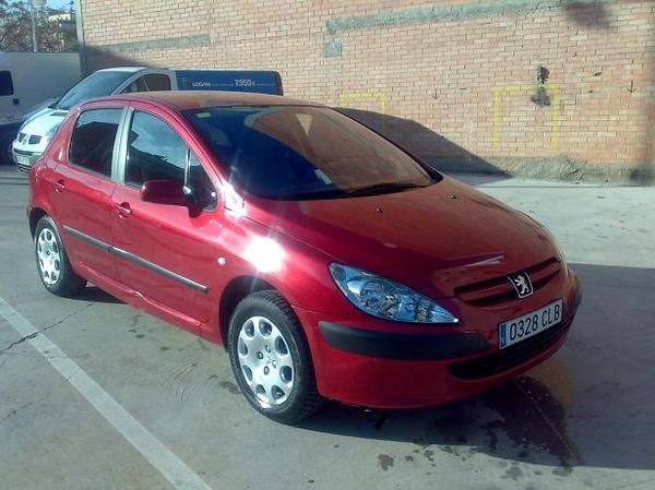 peugeot 307 1.4 hdi x-line clim 5 PUERTAS