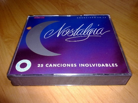 Vendo CDs originales con 25 canciones con nostalgia