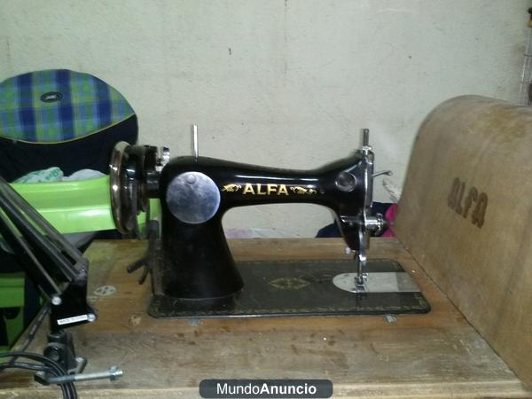 MAQUINA DE COSER ALFA ANTIGUA NEGOCIABLE