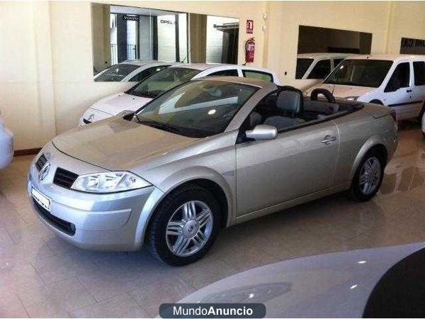 Renault Megane C.C. 2.0 Luxe Dynam. *Impecab