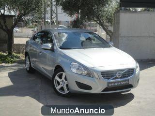 Volvo S60 D5 MOMENTUM