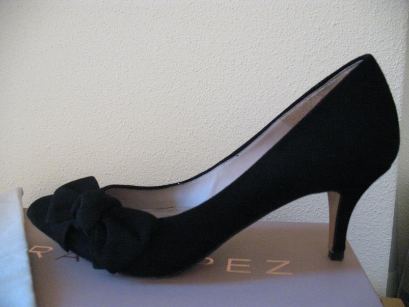 Zapatos ante negros Pura Lopez talla 36