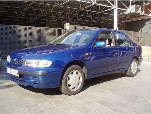 Comprar coche Nissan ALMERA 1.6 4 P '98 en Barcelona