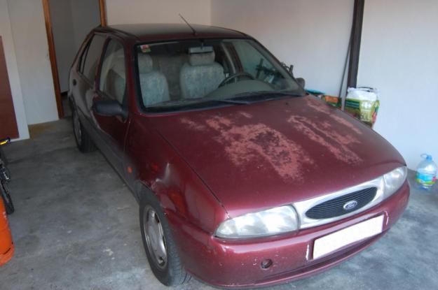 Vendo-Cambio Ford Fiesta 1.8D por Moto