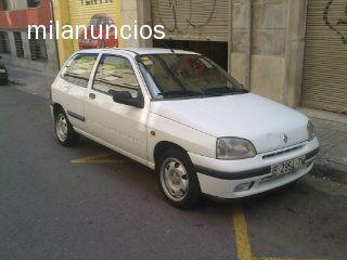 Se vende renault clio año 1998 gasolina 3 puertas 1.100€