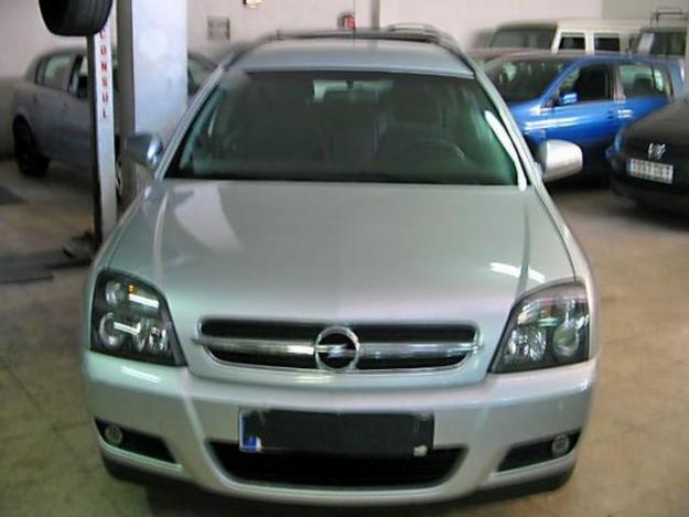 Venta de coche Opel VECTRA CARAVAN 1.9 CDTI 8v DESIGN '05 en Palma De Mallorca