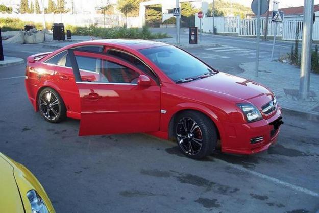 opel vectra 2005 GTS 1900cc 150cv con techo solar