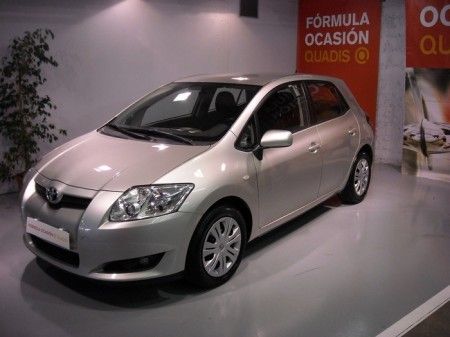 TOYOTA AURIS 1.6 5 P - Barcelona