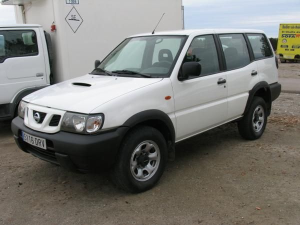 NISSAN TERRANO II LARGO 2.7 TDI 125 CV 7 PLAZAS.