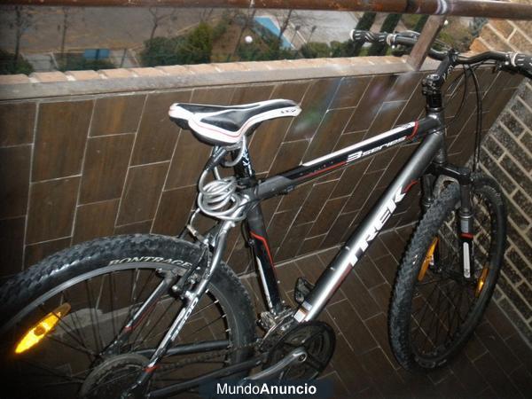 Bicicleta trek serie 3500 2011 con accesorios