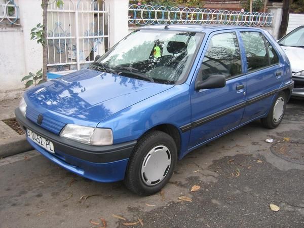 Peugeot 106 1.5D 58cv. (5.6L). 135.000km