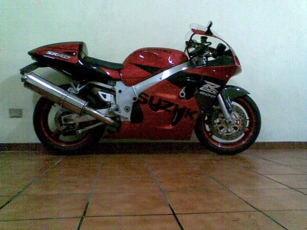 SE VENDE SUZUKI GSX-R