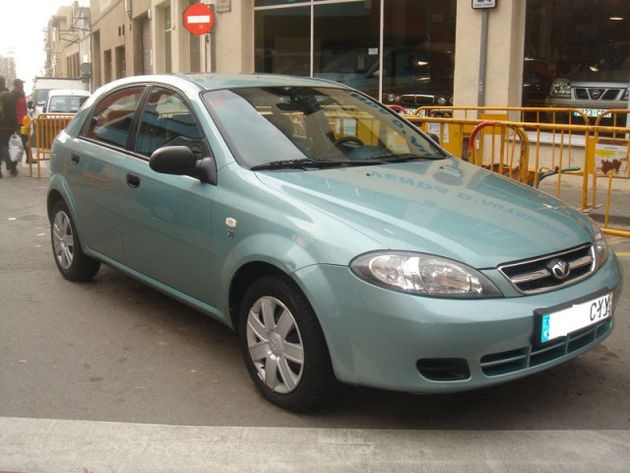 CHEVROLET LACETTI 1.4 SE 5 PUERTAS