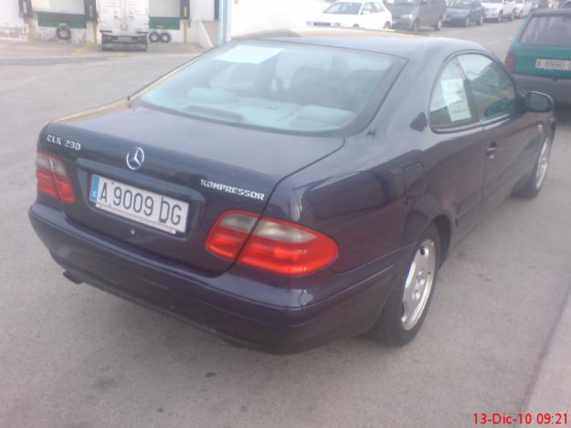 Se vende Mercedez Benz CLK200