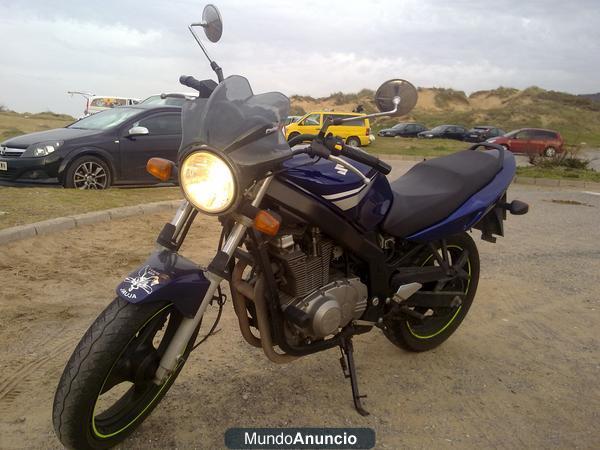 se vende suzuki gs500