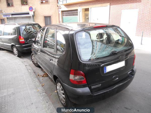 VENDO COCHE RENAULT SCENIC 1.9 DCI 105 CV