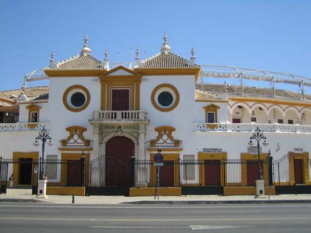 Venta entradas de toros, plaza maestranza en sevilla feria de abril comprar tlf 648738269