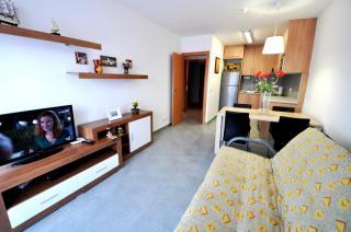 Apartamento : 2/4 personas - piscina - lloret de mar  girona (provincia de)  cataluna  espana