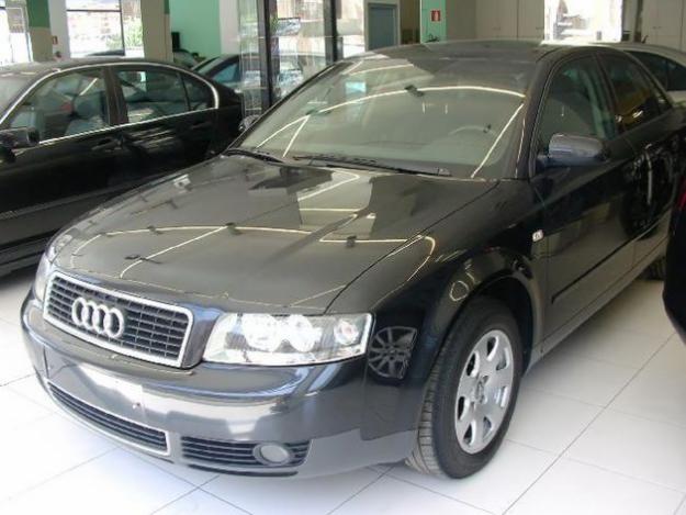 Venta de coche Audi A 4 1.9 Tdi 130 Cv '02 en Villajoyosa