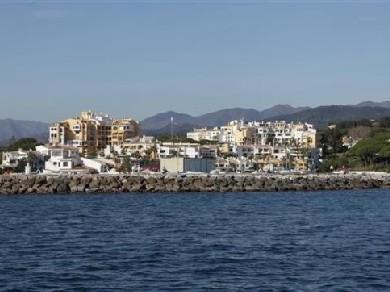 Apartamento con 2 dormitorios se vende en Marbella, Costa del Sol