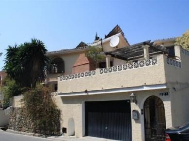 Chalet con 3 dormitorios se vende en Benalmadena Costa, Costa del Sol