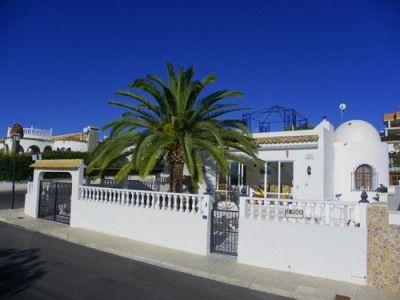 Chalet en venta en Villamartin, Alicante (Costa Blanca)